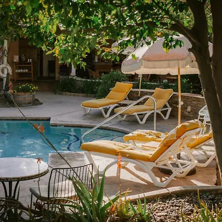 The Good House- Hot Spring Hideaway-2